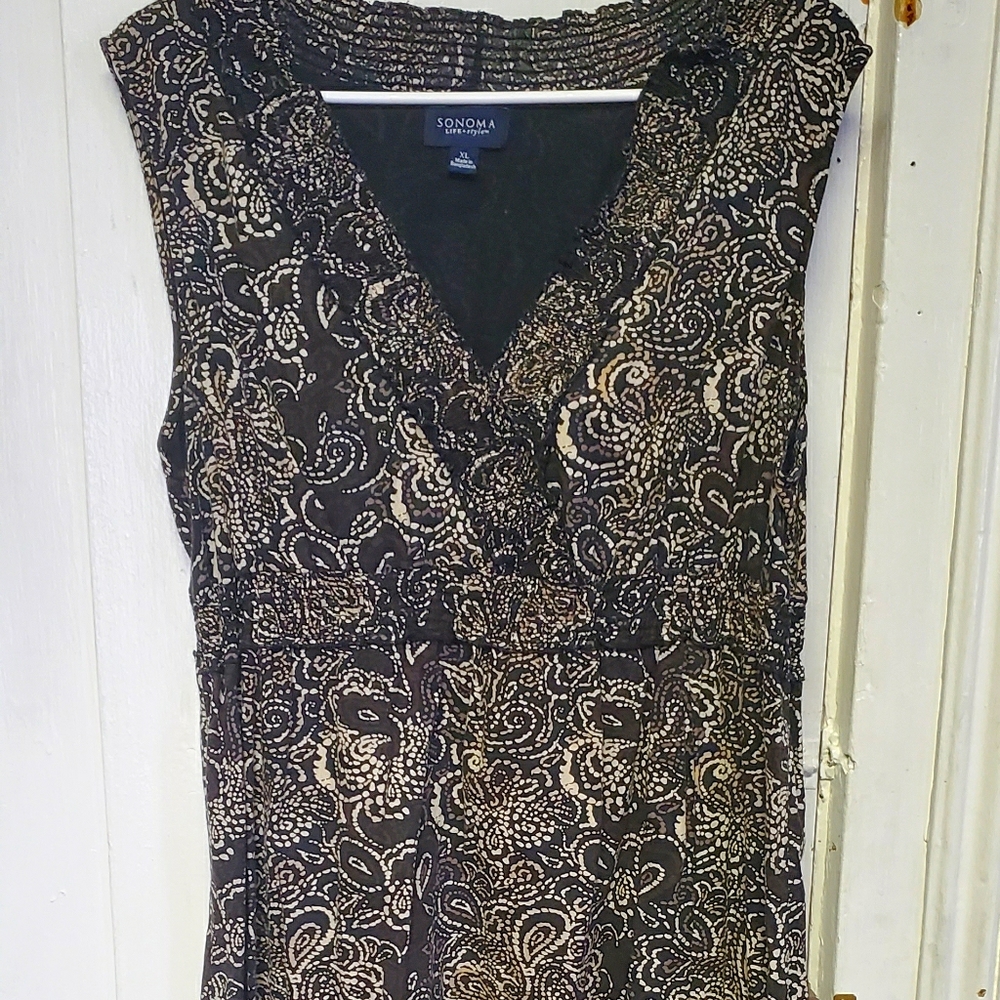 Cute tank style dress.